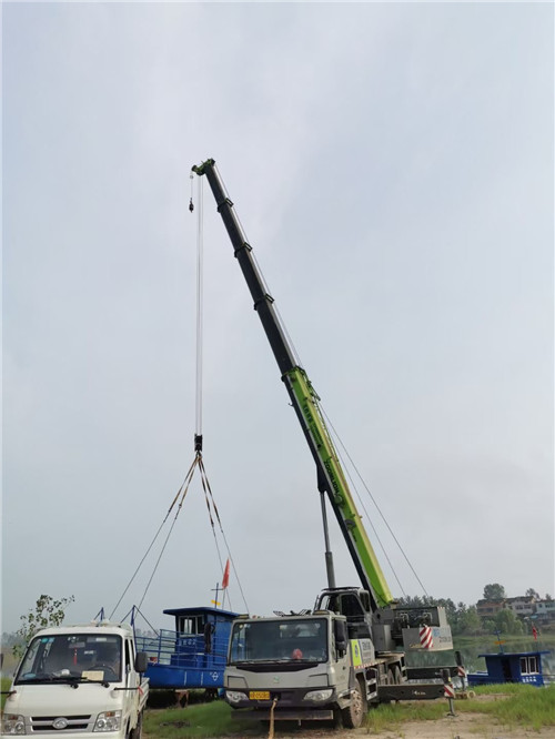 邕宁区桥梁建设吊装案例